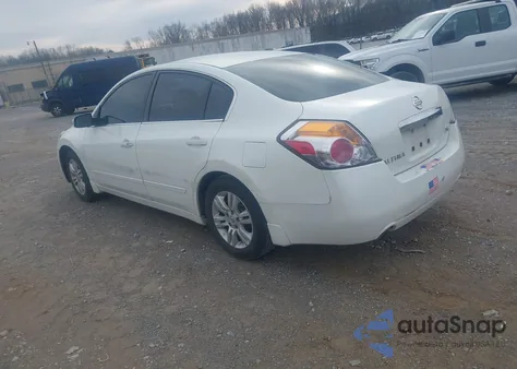2010 Nissan Altima 2.5 S z USA, uszkodzony, nr VIN 1N4AL2AP2AN494696